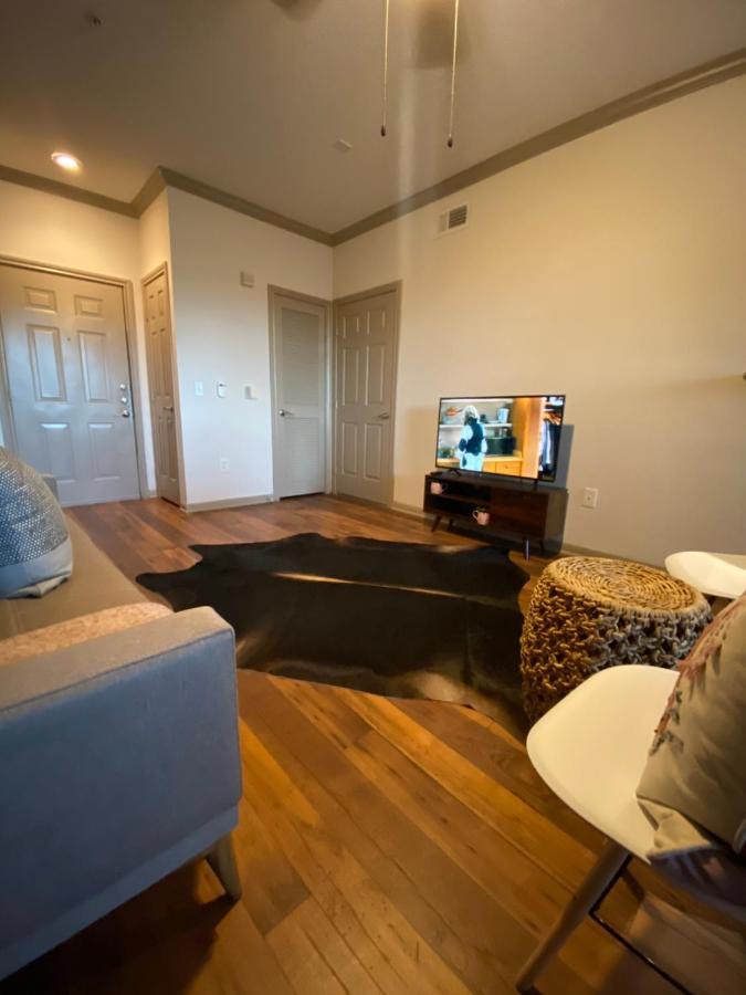 Bright & Modern Galleria Suite! 5 Star Location, Self Check In & Free Parking Houston Dış mekan fotoğraf
